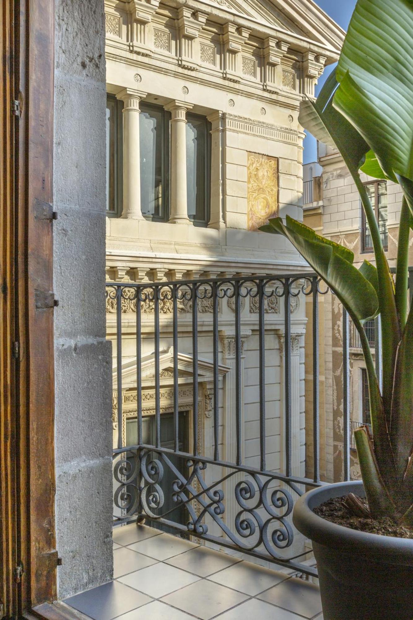 Hostal Sol Y K Barcelona Exterior photo